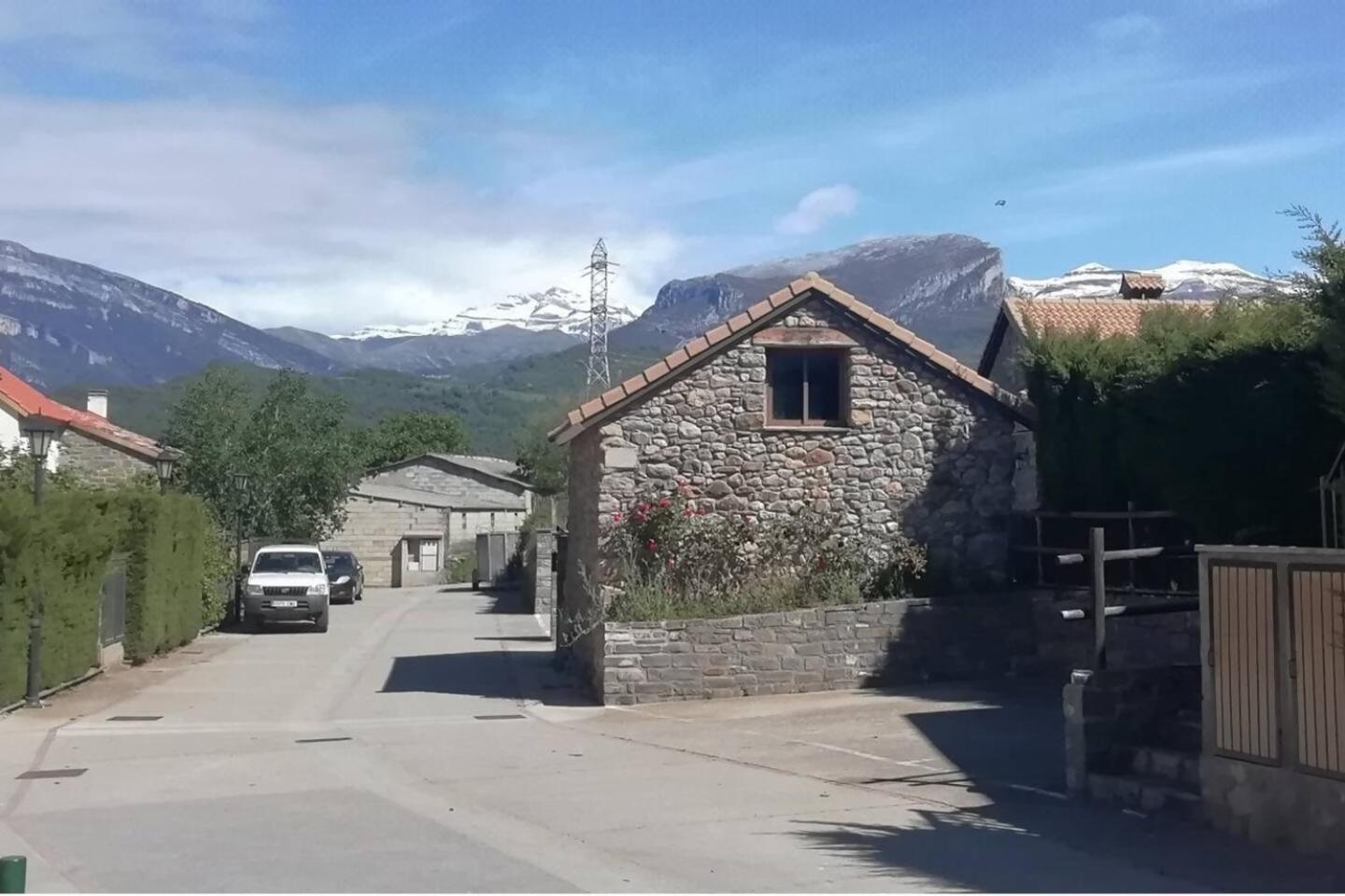 Duplex La Valle Ordesaainsa Laspuña Buitenkant foto