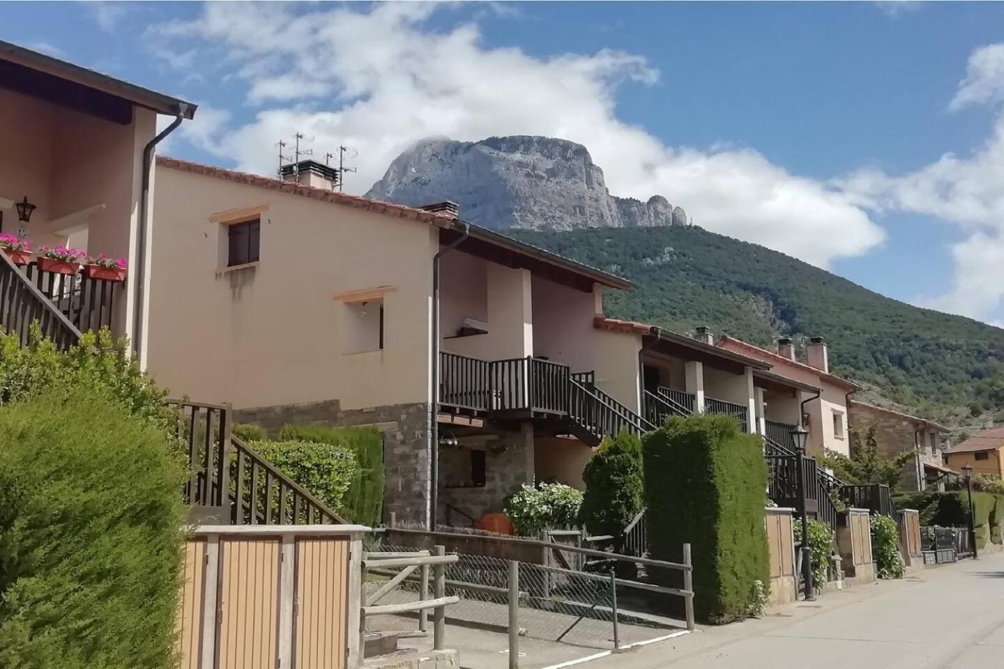 Duplex La Valle Ordesaainsa Laspuña Buitenkant foto